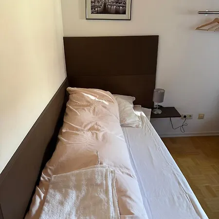 Zum Griechen Restaurant Und